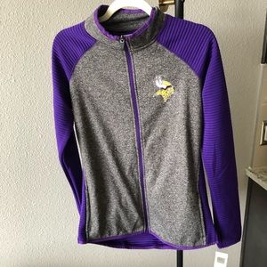 NWT Vikings zip up